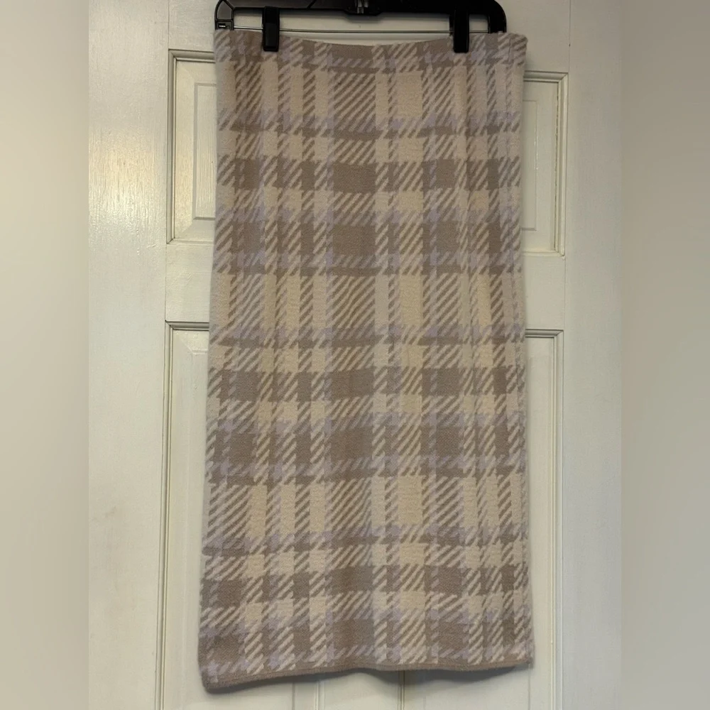 Ann Taylor Checkered Skirt Set in Cream and Tan - Picture 7 of 13